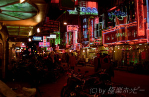 乍浦路のにぎわい＠上海三大美食街